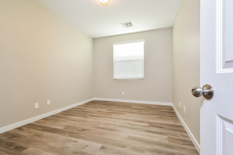 2,275/Mo, 4015 Captain Morgan Ave North Las Vegas, NV 89031 Bedroom View 2