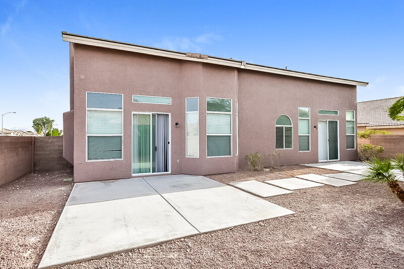 2,275/Mo, 4015 Captain Morgan Ave North Las Vegas, NV 89031 Rear View