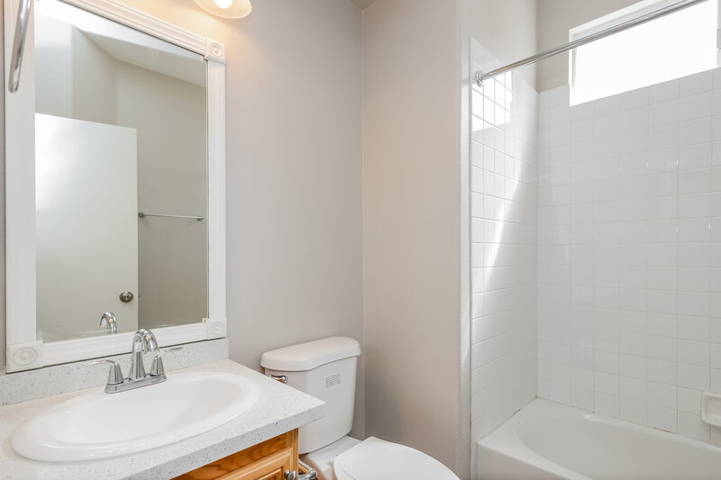 3,140/Mo, 10361 Sunny Ranch Ave Las Vegas, NV 89129 Bathroom View