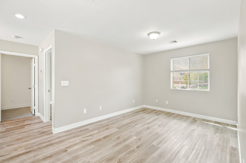 2,100/Mo, 4027 Sparrow Rock St Las Vegas, NV 89129 Bedroom View 3