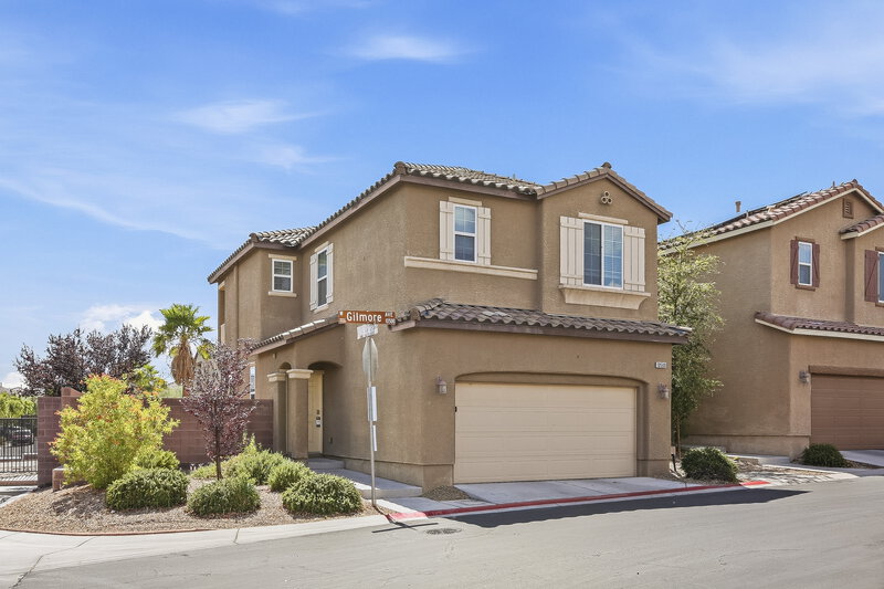 2,330/Mo, 10509 W Gilmore Ave Las Vegas, NV 89129 Side View