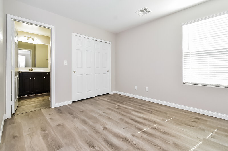 3,300/Mo, 10509 W Gilmore Ave Las Vegas, NV 89129 Bedroom View 3