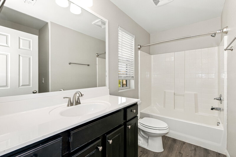 2,330/Mo, 10509 W Gilmore Ave Las Vegas, NV 89129 Bathroom View