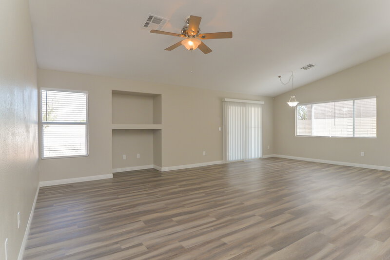 3,140/Mo, 1100 Sport of Kings Ave Henderson, NV 89015 Living Room View