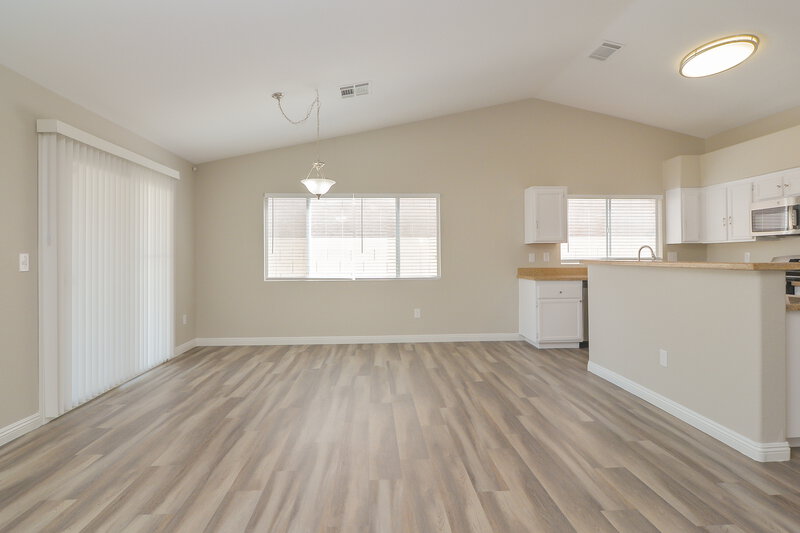 3,140/Mo, 1100 Sport of Kings Ave Henderson, NV 89015 Dining Room View