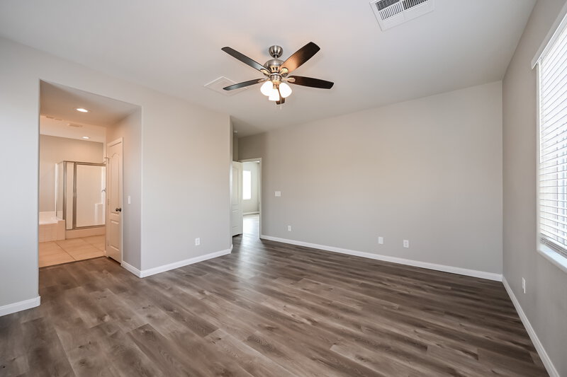 2,260/Mo, 9787 Aleutian St Las Vegas, NV 89178 Main Bedroom View 2