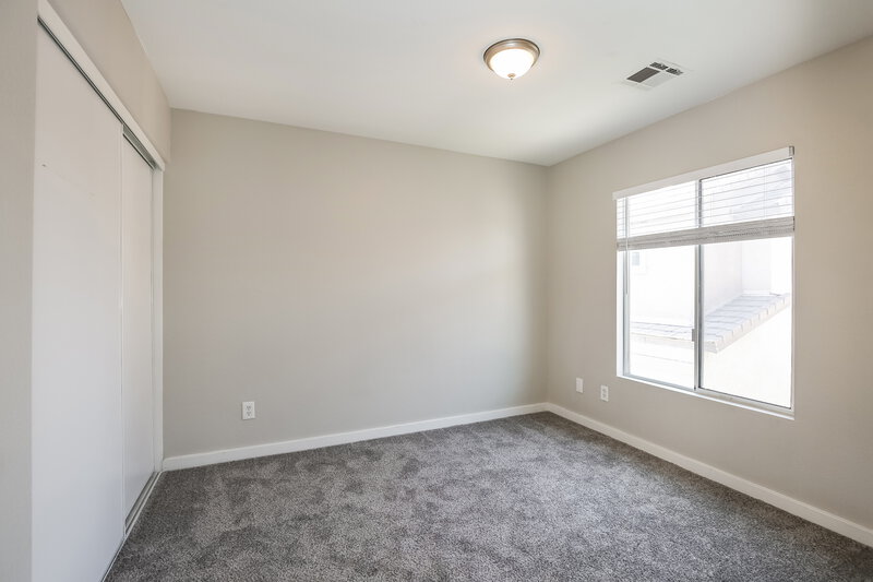 1,960/Mo, 1021 Appaloosa Hills Ave North Las Vegas, NV 89081 Bedroom View