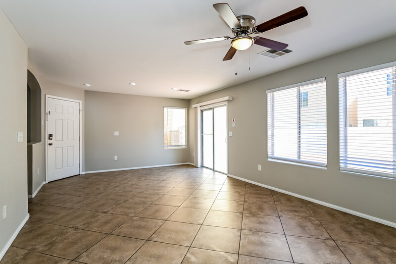 1,990/Mo, 5067 Vacaville Ave Las Vegas, NV 89139 Living Room View 2