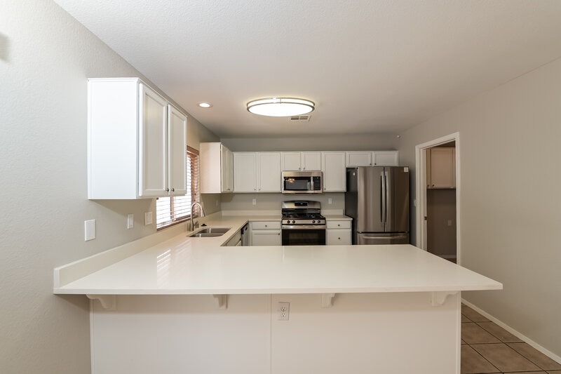 2,360/Mo, 9991 Oyster Pearl St Las Vegas, NV 89183 Kitchen View