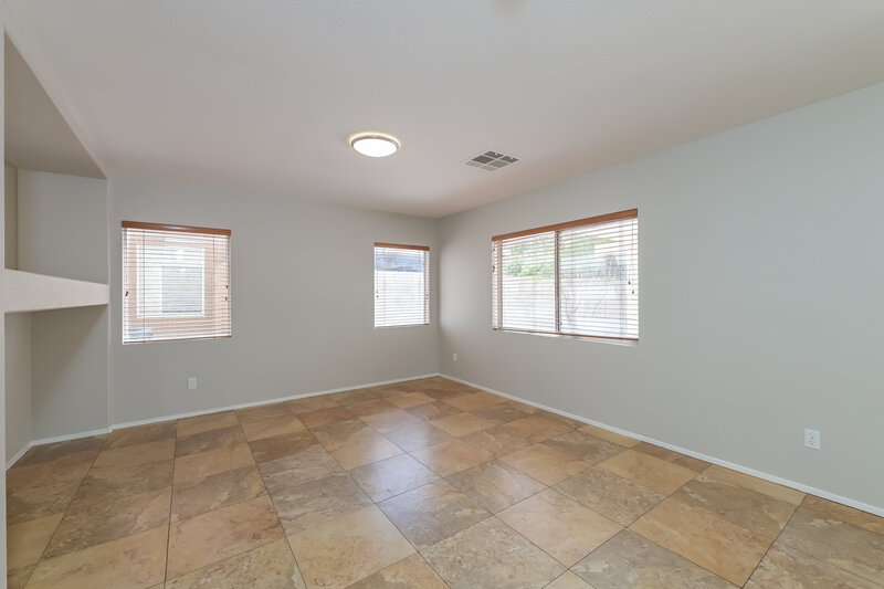 2,360/Mo, 9991 Oyster Pearl St Las Vegas, NV 89183 Family Room View