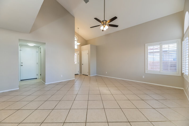 2,035/Mo, 52 Quiet Desert Ln Henderson, NV 89074 Living Room View