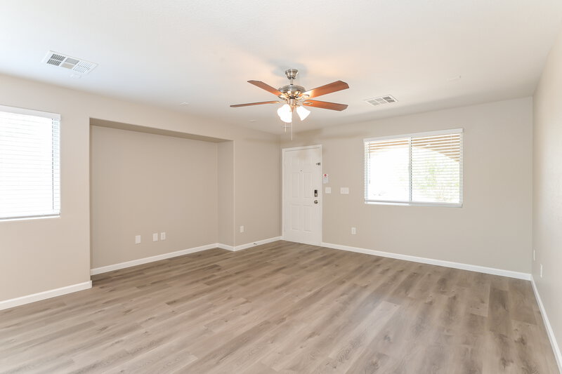 2,020/Mo, 6083 W Dewey Dr Las Vegas, NV 89118 Misc View 2