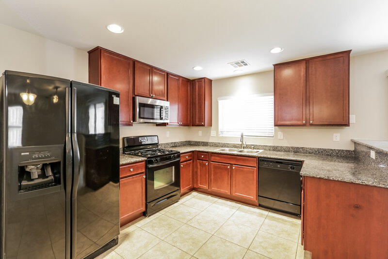 1,940/Mo, 8260 Oliver Twist Ln Las Vegas, NV 89113 Kitchen View 2