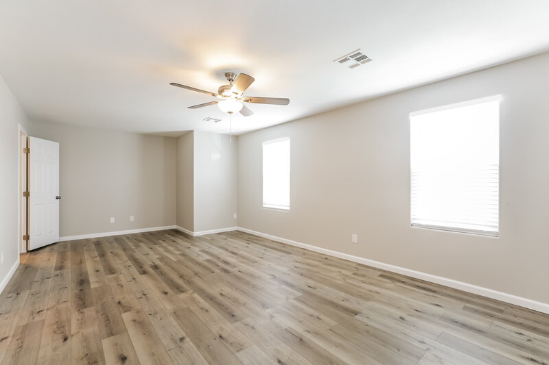 1,940/Mo, 8260 Oliver Twist Ln Las Vegas, NV 89113 Main Bedroom View