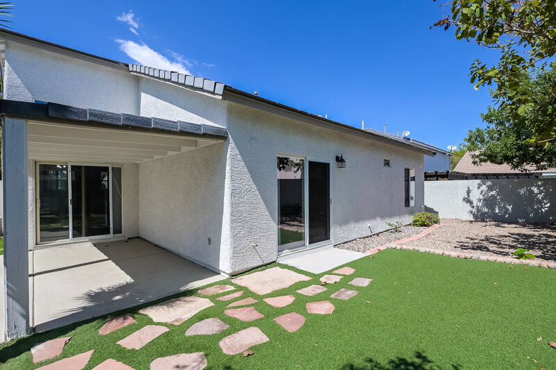 2,330/Mo, 10138 Millers Chase Rd Las Vegas, NV 89183 Rear View 2
