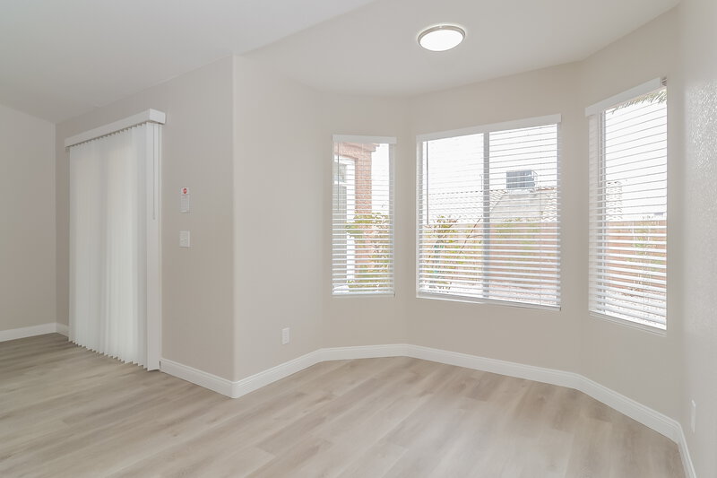 2,180/Mo, 406 Aloha Dr Henderson, NV 89015 Dining Room View