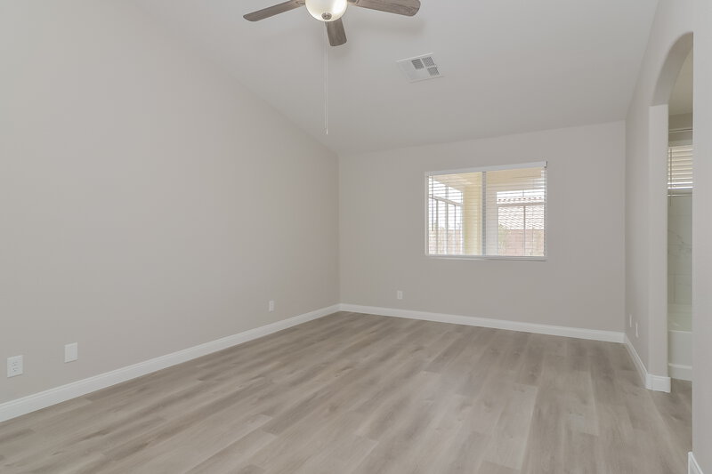 2,180/Mo, 406 Aloha Dr Henderson, NV 89015 Main Bedroom View