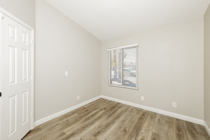 2,020/Mo, 406 Aloha Dr Henderson, NV 89015 Bedroom View
