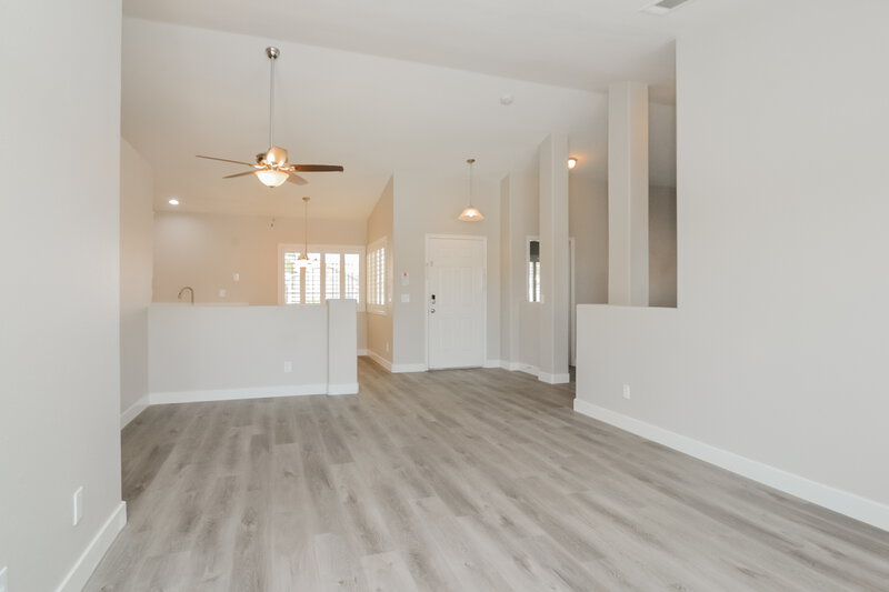 2,940/Mo, 1067 Kennebunk Cir Henderson, NV 89015 Living Room View 2