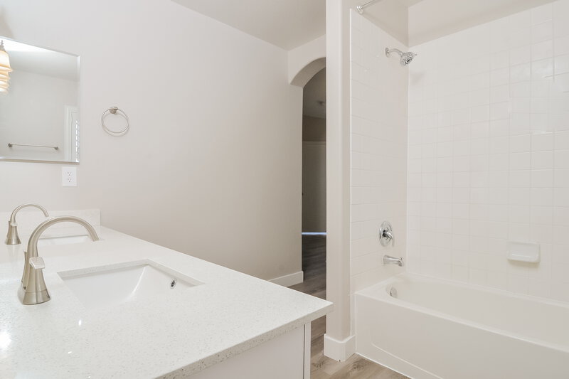 2,940/Mo, 1067 Kennebunk Cir Henderson, NV 89015 Main Bathroom View