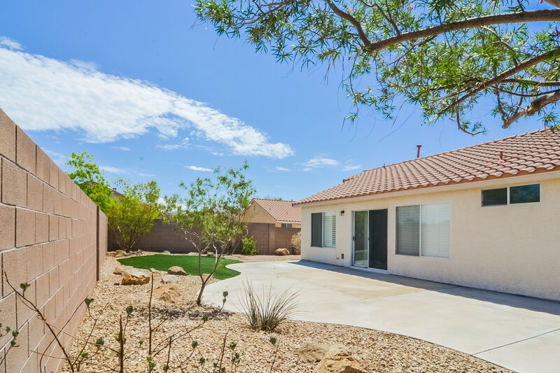 2,940/Mo, 1067 Kennebunk Cir Henderson, NV 89015 Rear View 2