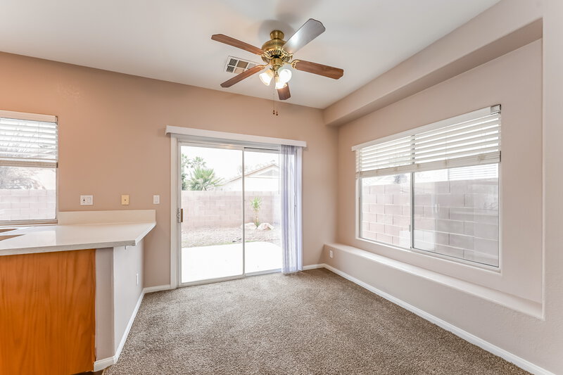 1,940/Mo, 1070 Warm Canyon Way Las Vegas, NV 89123 Dining Room View