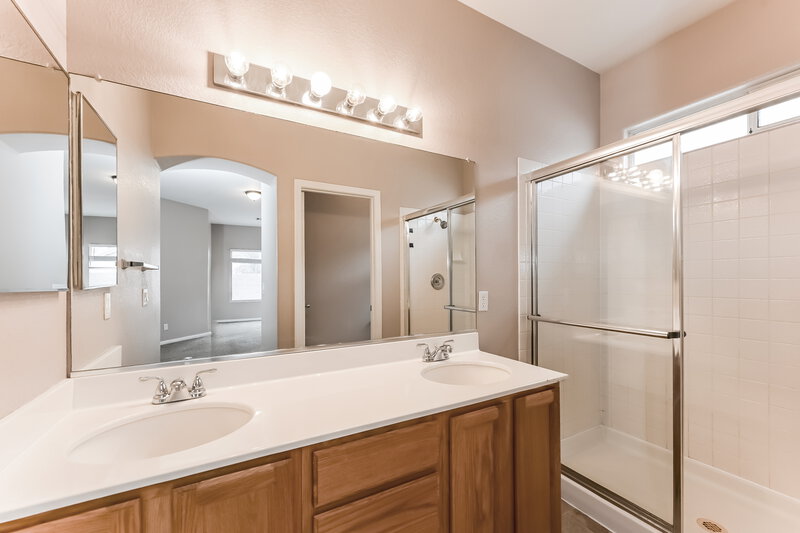 1,940/Mo, 1070 Warm Canyon Way Las Vegas, NV 89123 Main Bathroom View