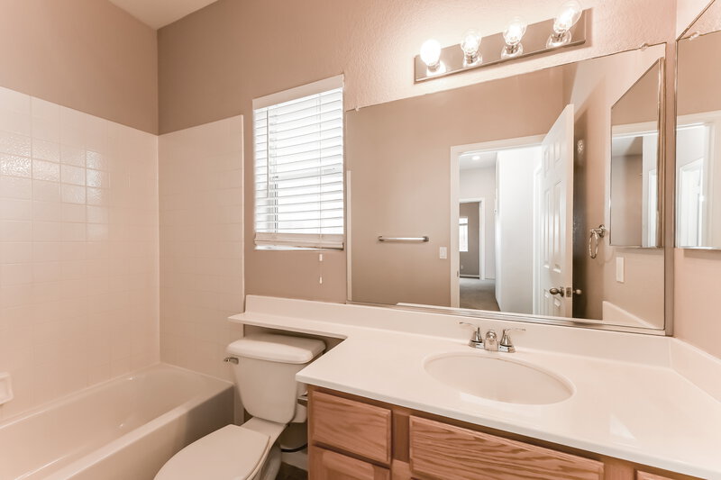 1,940/Mo, 1070 Warm Canyon Way Las Vegas, NV 89123 Bathroom View