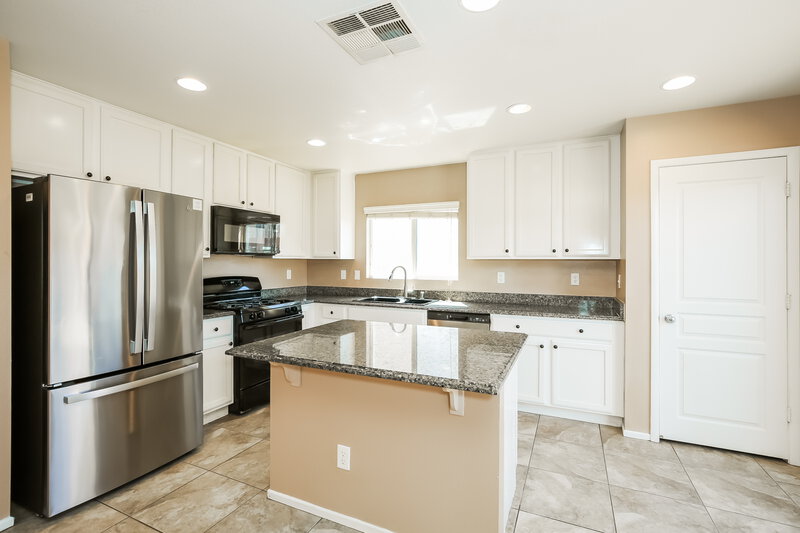 2,165/Mo, 9434 Blooming Grove Ave Las Vegas, NV 89149 Kitchen View