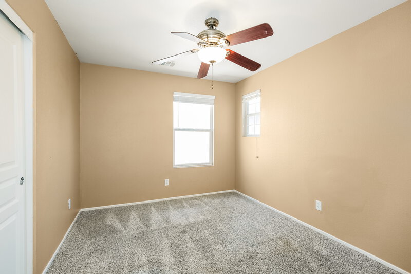 2,165/Mo, 9434 Blooming Grove Ave Las Vegas, NV 89149 Bedroom View 2