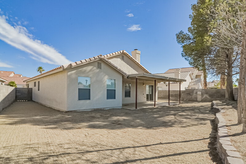 2,210/Mo, 1758 Saint Thomas Dr Henderson, NV 89074 Rear View