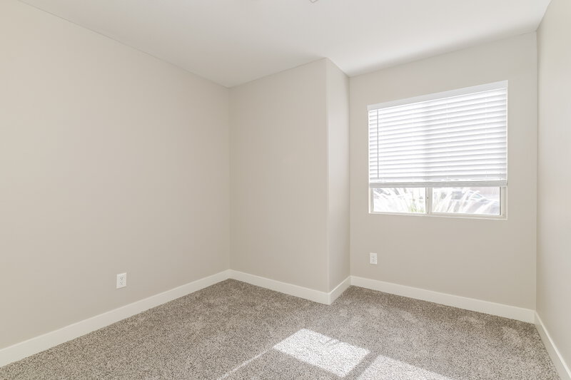 1,960/Mo, 390 Lombardy Cir Henderson, NV 89015 Bedroom View 3