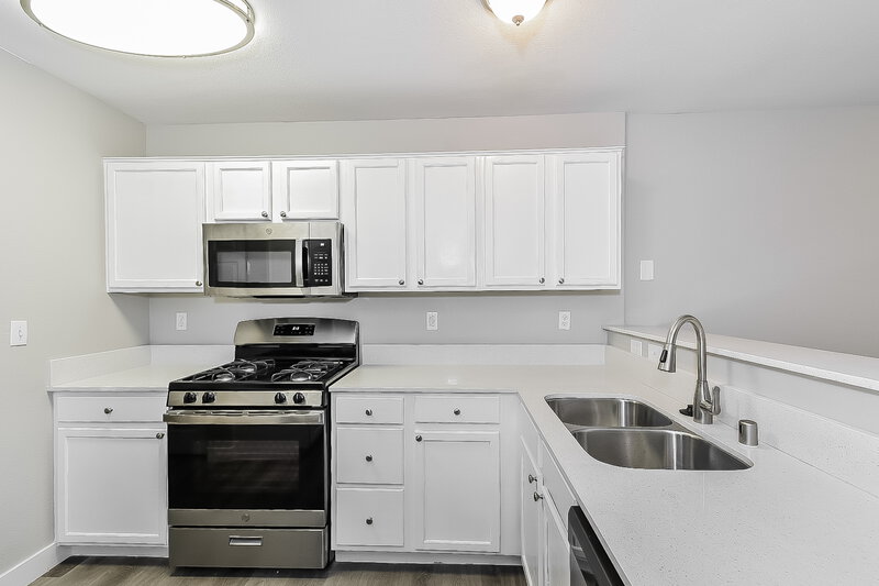 2,030/Mo, 1218 Cobble Lake Ave North Las Vegas, NV 89081 Kitchen View