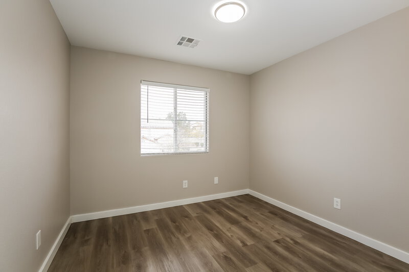 1,785/Mo, 8648 Water Bucket Ave Las Vegas, NV 89143 Bedroom View