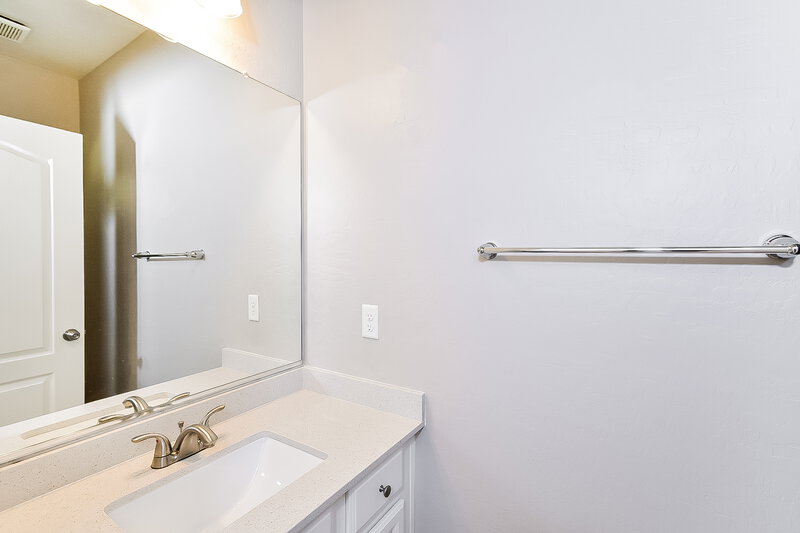 1,990/Mo, 9028 Leading Ct Las Vegas, NV 89149 Bathroom View