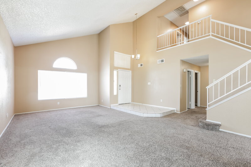2,285/Mo, 4216 Laurel Hill Dr North Las Vegas, NV 89032 Sitting Room View