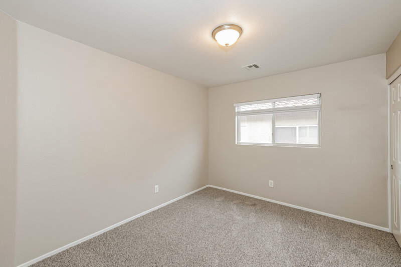 2,295/Mo, 70 Glen Park Ave Las Vegas, NV 89183 Bedroom View 3