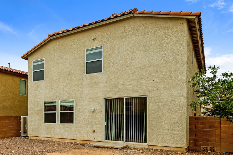 2,295/Mo, 70 Glen Park Ave Las Vegas, NV 89183 Rear View