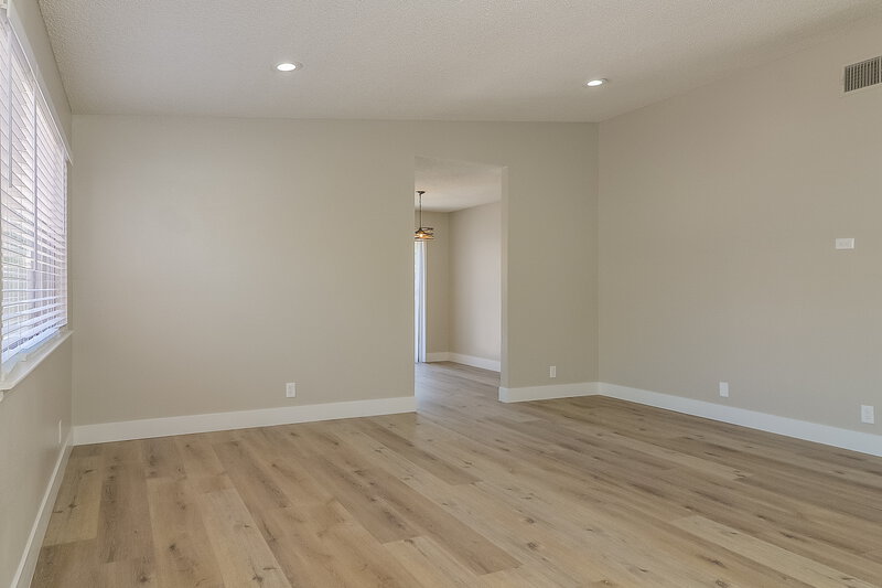 2,095/Mo, 5790 Vecinos Ln Las Vegas, NV 89110 Living Room View