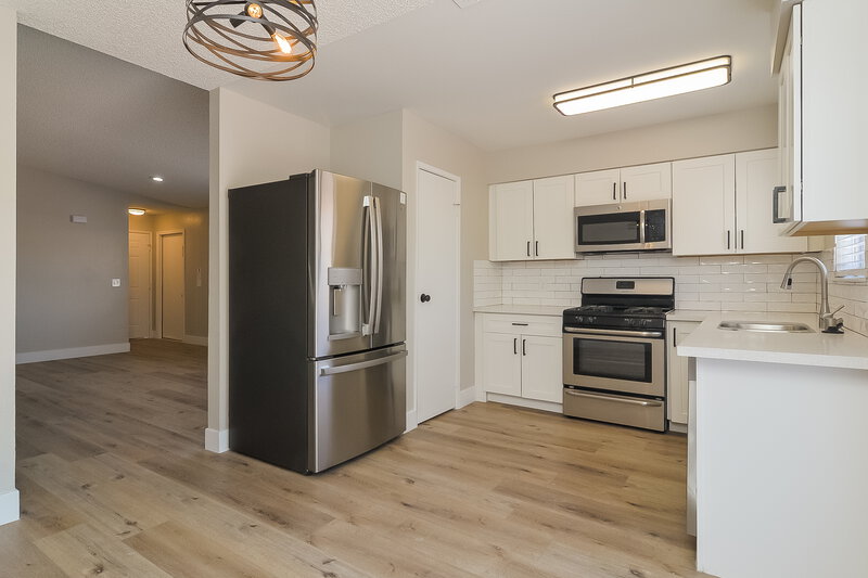 2,095/Mo, 5790 Vecinos Ln Las Vegas, NV 89110 Kitchen View