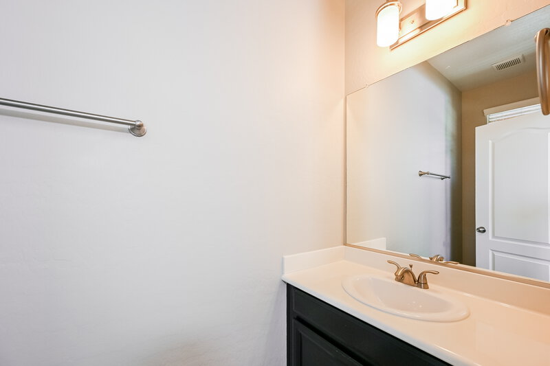 2,010/Mo, 7660 Eastham Bay Ave Las Vegas, NV 89179 Bathroom View 2