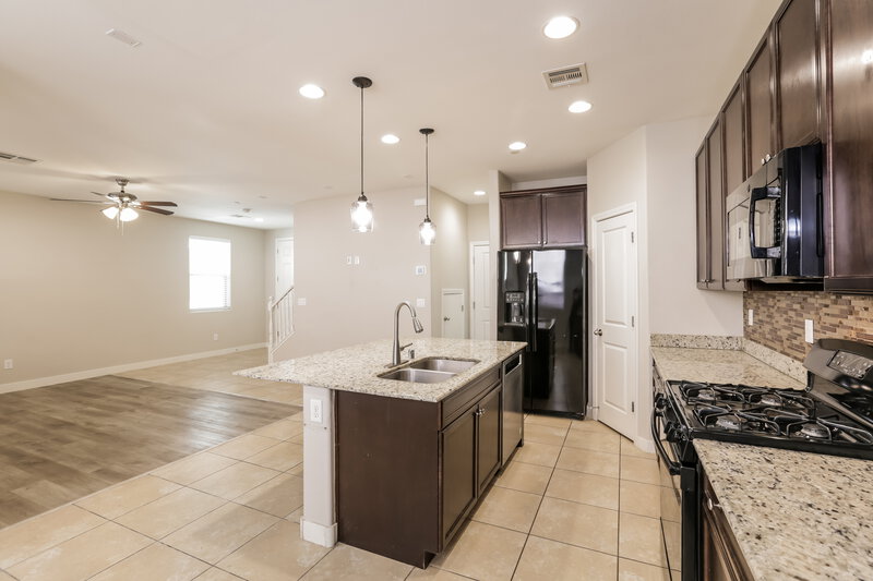 2,125/Mo, 7563 Bethel Cove Ct Las Vegas, NV 89166 Kitchen View 2
