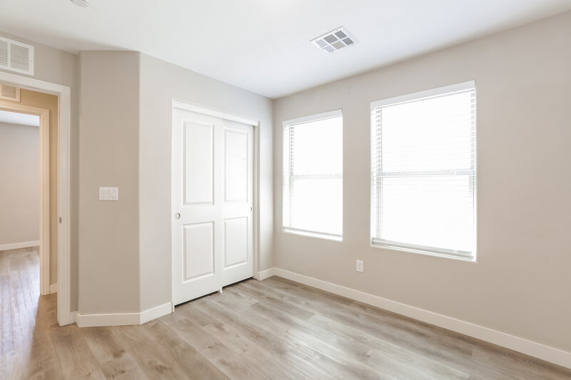 2,125/Mo, 7563 Bethel Cove Ct Las Vegas, NV 89166 Bedroom View 3