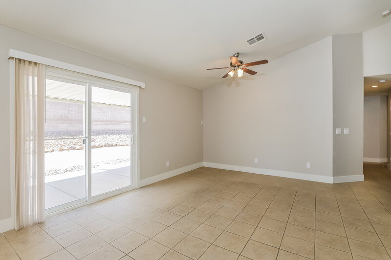 2,130/Mo, 827 Golden Plata Ct Henderson, NV 89015 Living Room View