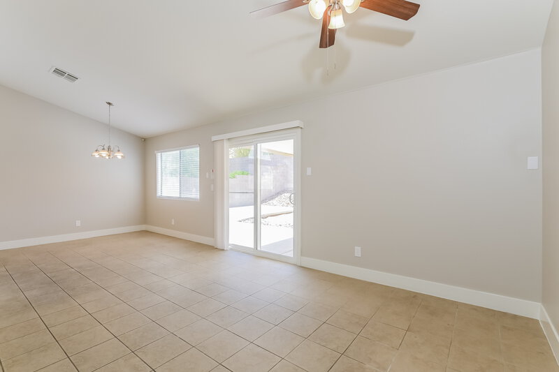 2,130/Mo, 827 Golden Plata Ct Henderson, NV 89015 Living Room View 2