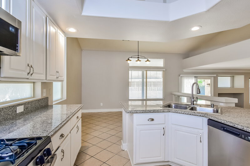 2,320/Mo, 9854 Silver Chaps Ct Las Vegas, NV 89183 Kitchen View 2