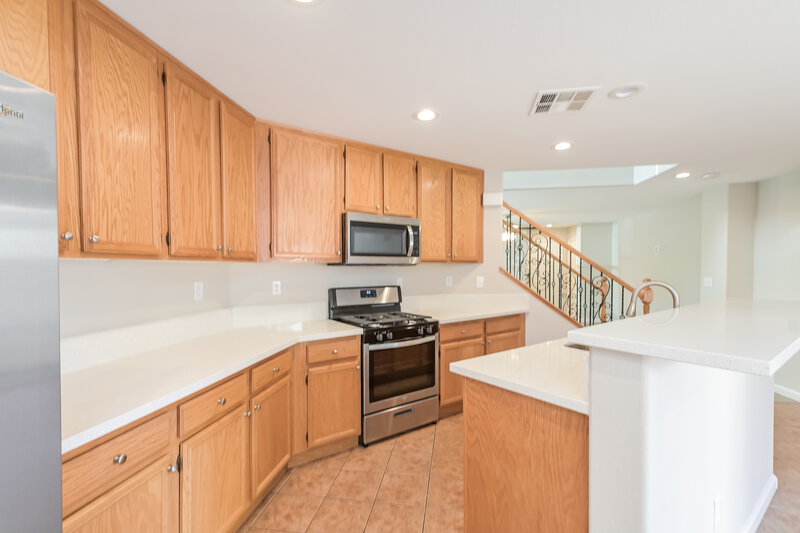 2,275/Mo, 59 Jewel Mine Ave Las Vegas, NV 89183 Kitchen View