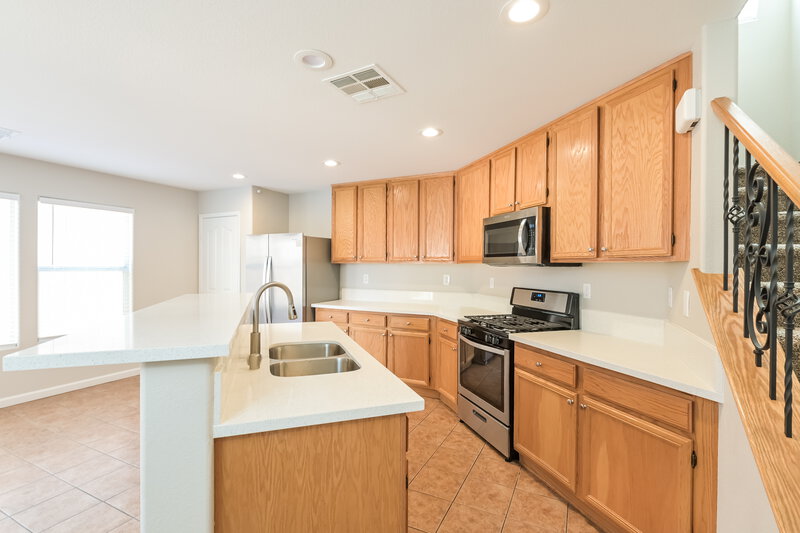 2,275/Mo, 59 Jewel Mine Ave Las Vegas, NV 89183 Kitchen View 2