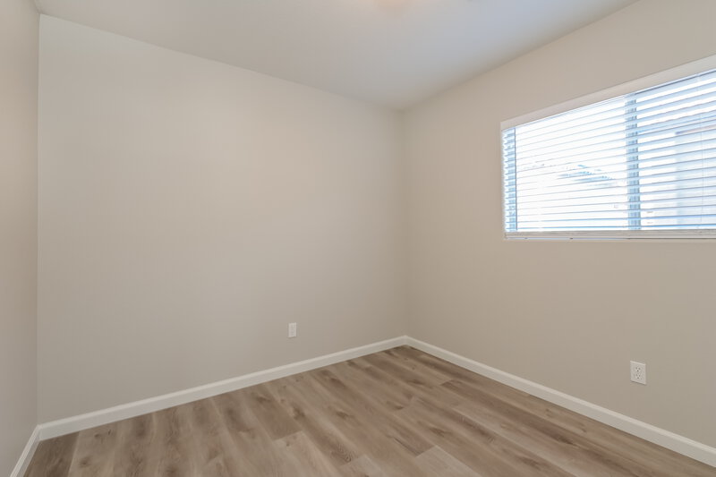 2,275/Mo, 59 Jewel Mine Ave Las Vegas, NV 89183 Bedroom View