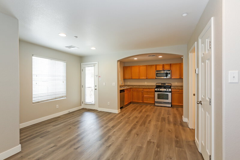 1,960/Mo, 8929 Emma Clare Ct Las Vegas, NV 89149 Kitchen View